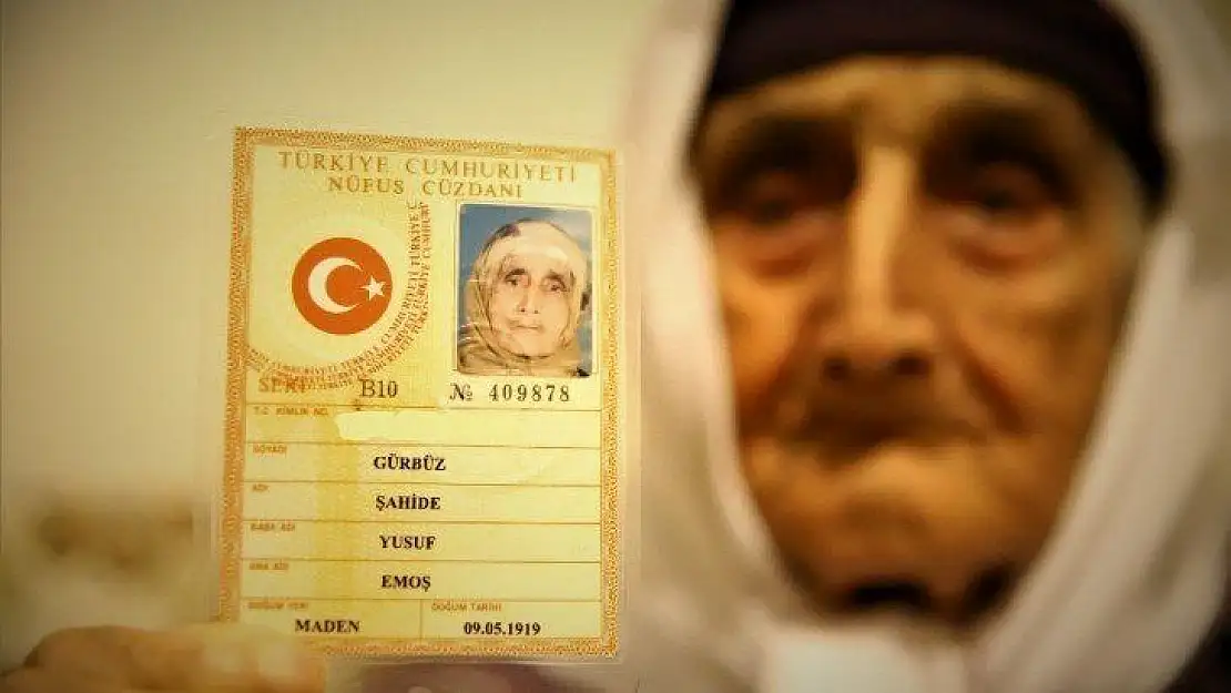 102 Yaşında Covid-19'u Evinde Yendi