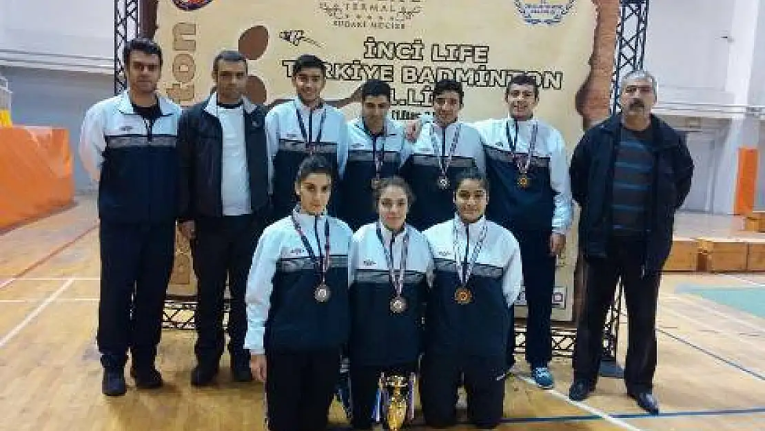 Badminton Takımı Lig Üçüncüsü