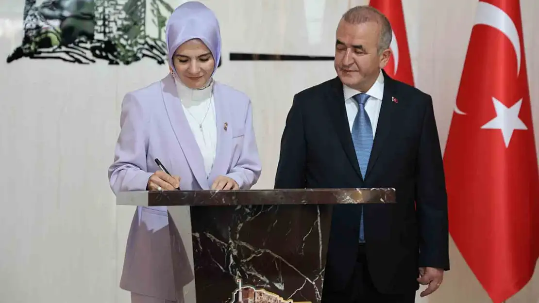 'Kadın ve erkek memurlara yönelik doğum sonrası yarı zamanlı çalışmayı hayata geçirdik'