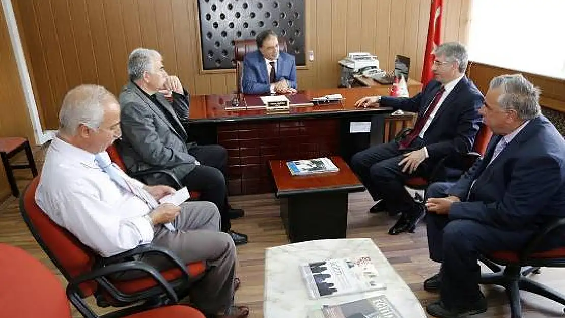 Yanılmaz'dan Okul Ziyaretleri