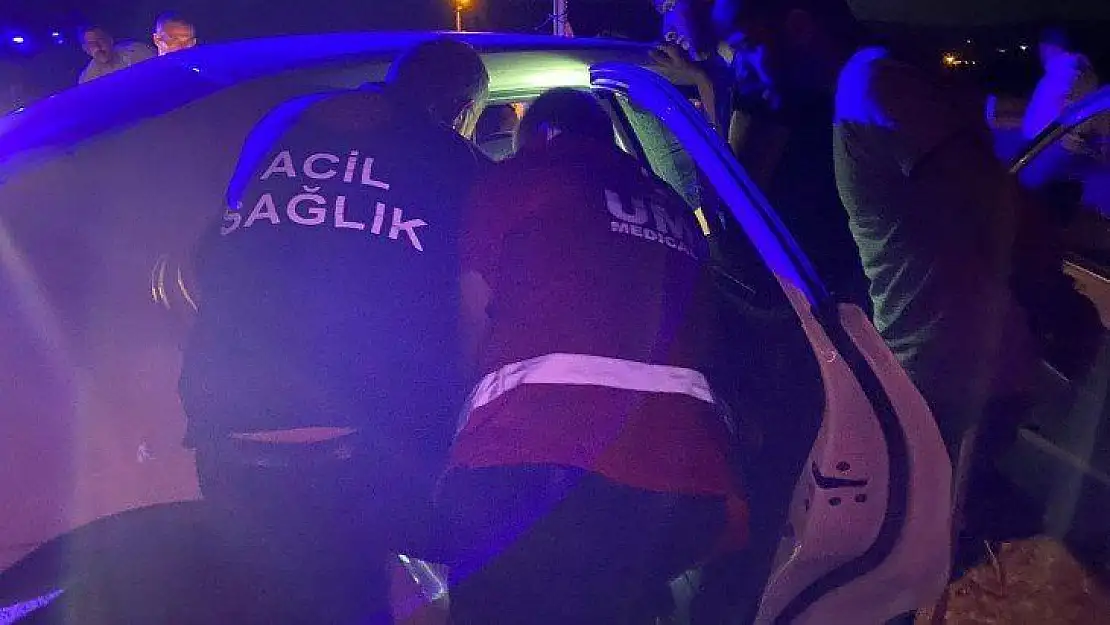 Deprem bölgesine giden UMKE kazaya müdahale etti: 6 yaralı