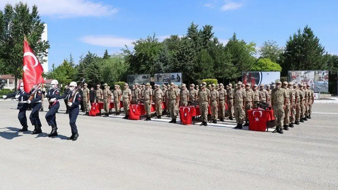 Elazığ'da  acemi erler yemin etti