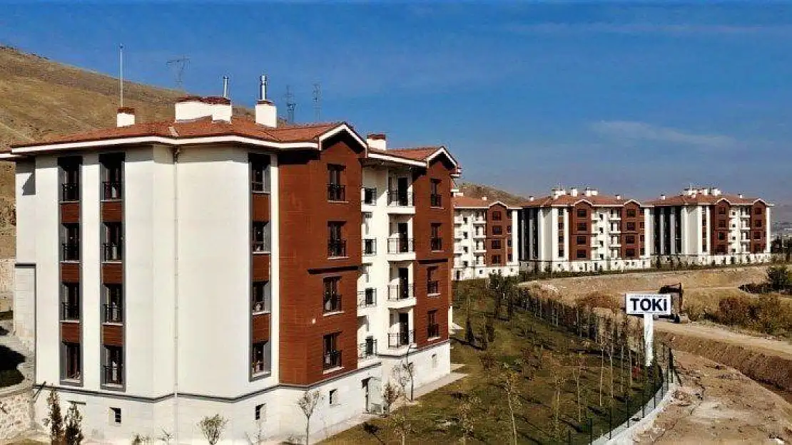 Elazığ'da 111 konut daha sahibini buldu