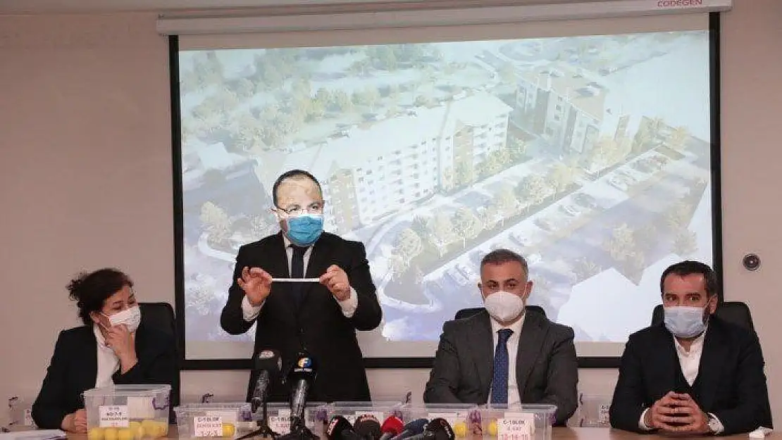 117 Depremzede Çekilen Kurayla Evlerine Kavuştu