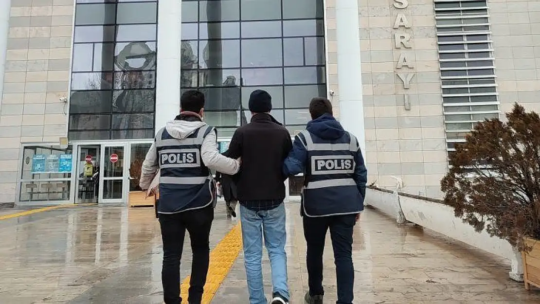 Kombi çaldıktan sonra yakalandı