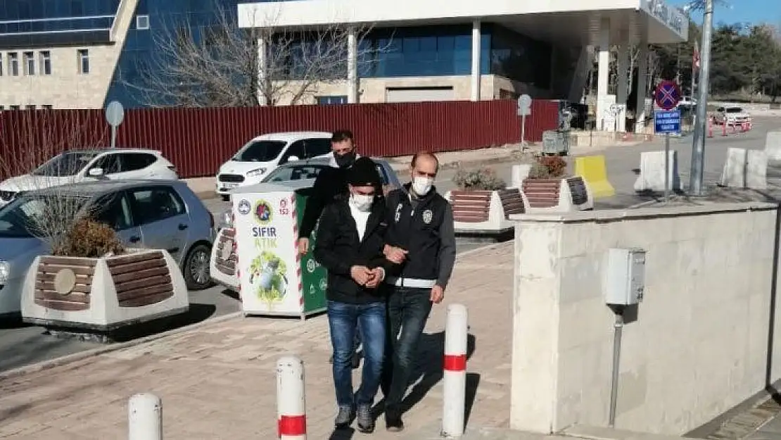 Çalınan otomobil, polis ekiplerince sahibine teslim edildi