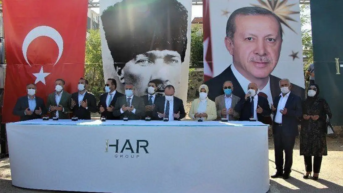 Elazığ'da depremden sonra 7'nci okulun temeli atıldı