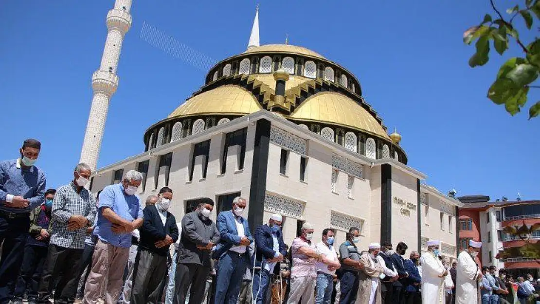 Elazığ'da Filistinli şehitler için gıyabi cenaze namazı kılındı