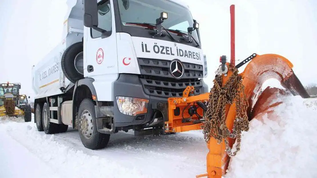 Kar nedeniyle 12 köy yolu kapandı