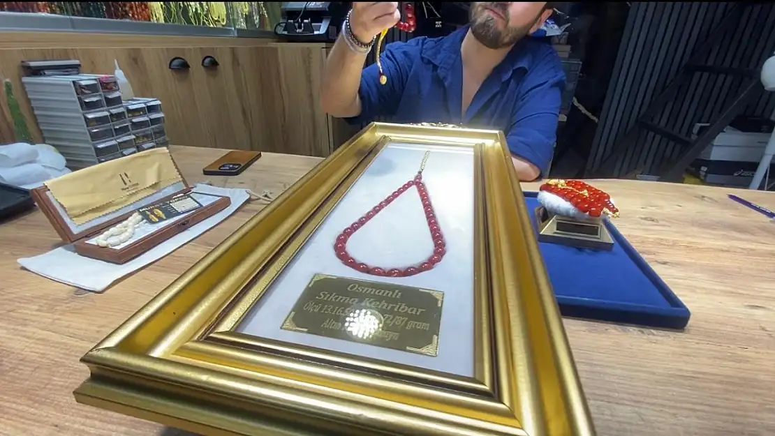 Elazığ'da milyonluk tespihler görücüye çıktı