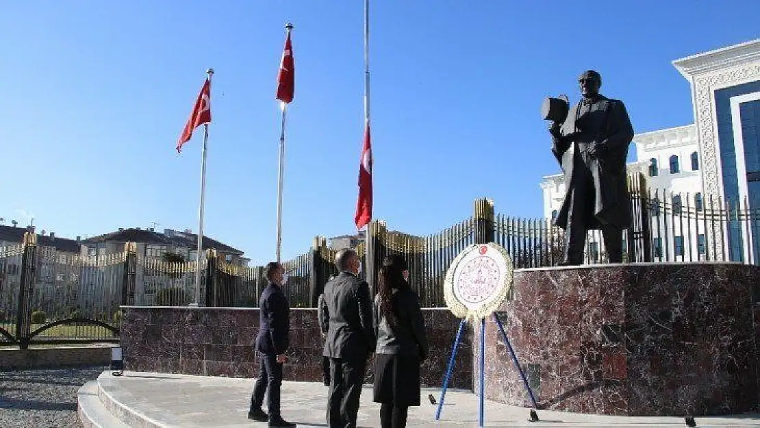 Elazığ'da Öğretmenler Günü Töreni