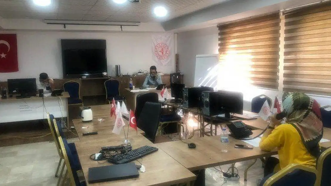 Elazığ'da pandemi çağrı merkezi hizmet vermeye başladı