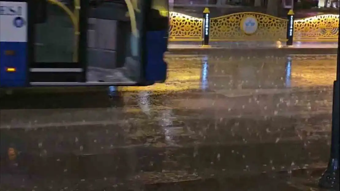 Elazığ'da sağanak yağış