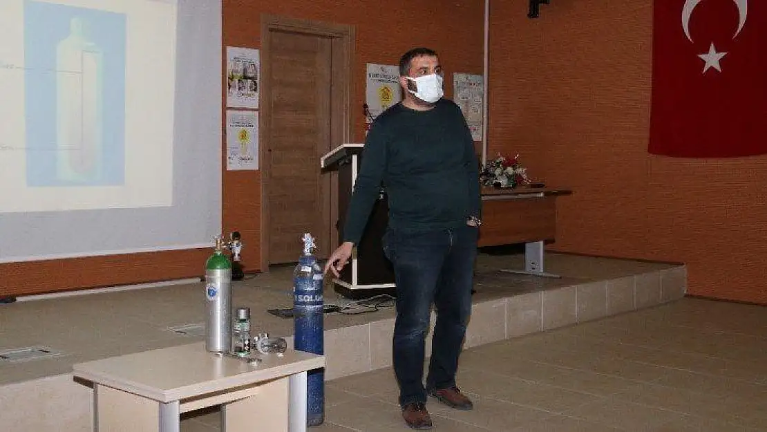 Elazığ'da Sağlık ve Bakım Personeline Eğitim