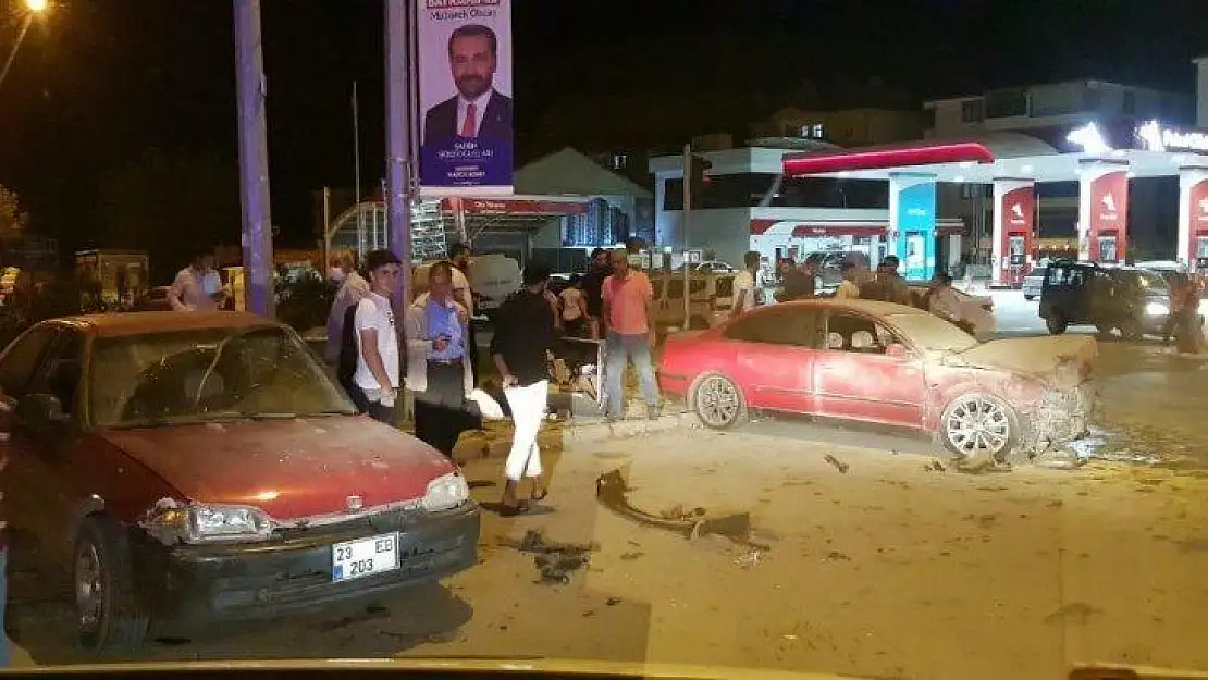 Elazığ'da trafik kazası: 2 yaralı