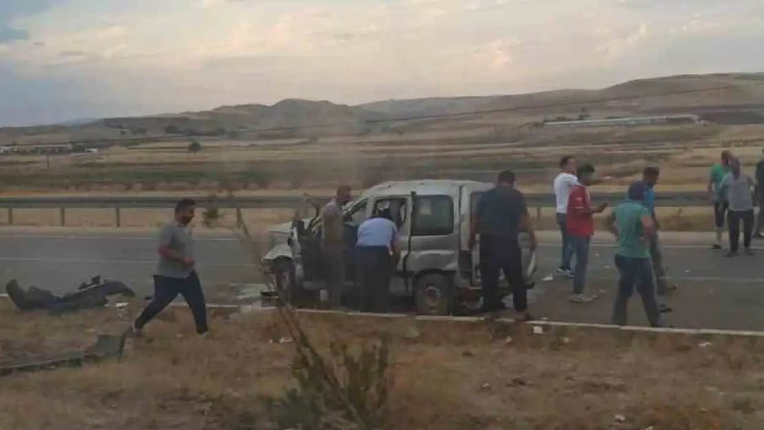 Elazığ'da trafik kazası: 2 yaralı