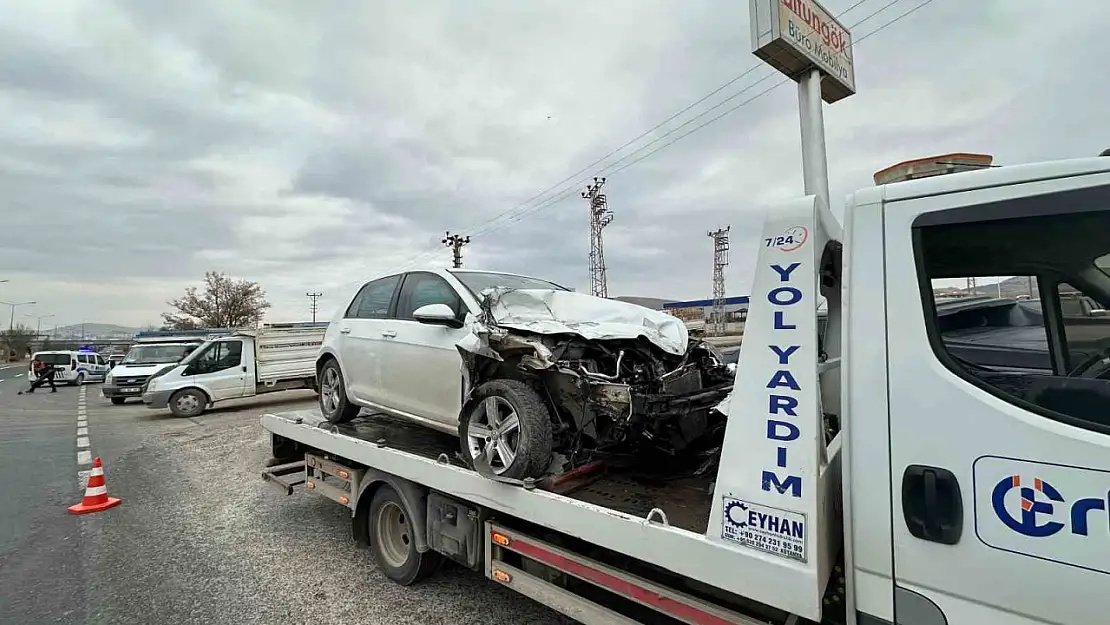 Elazığ'da trafik kazası: 2 yaralı