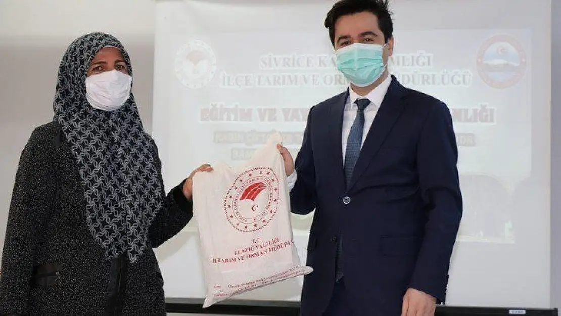 Elazığ'da üreticilere bamya tohumu dağıtıldı