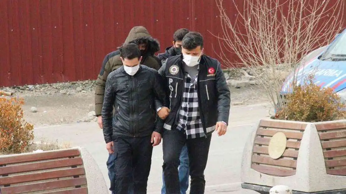 Uyuşturucu ile 2 kişi tutuklandı