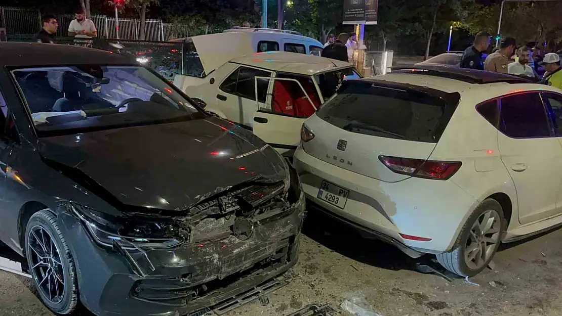 Elazığ'da zincirleme trafik kazası