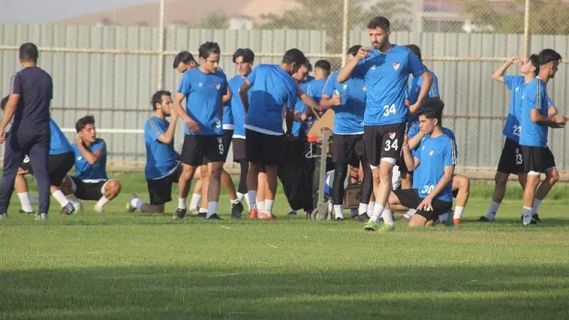 Elazığspor, çalışmalarına Antalya'da başladı