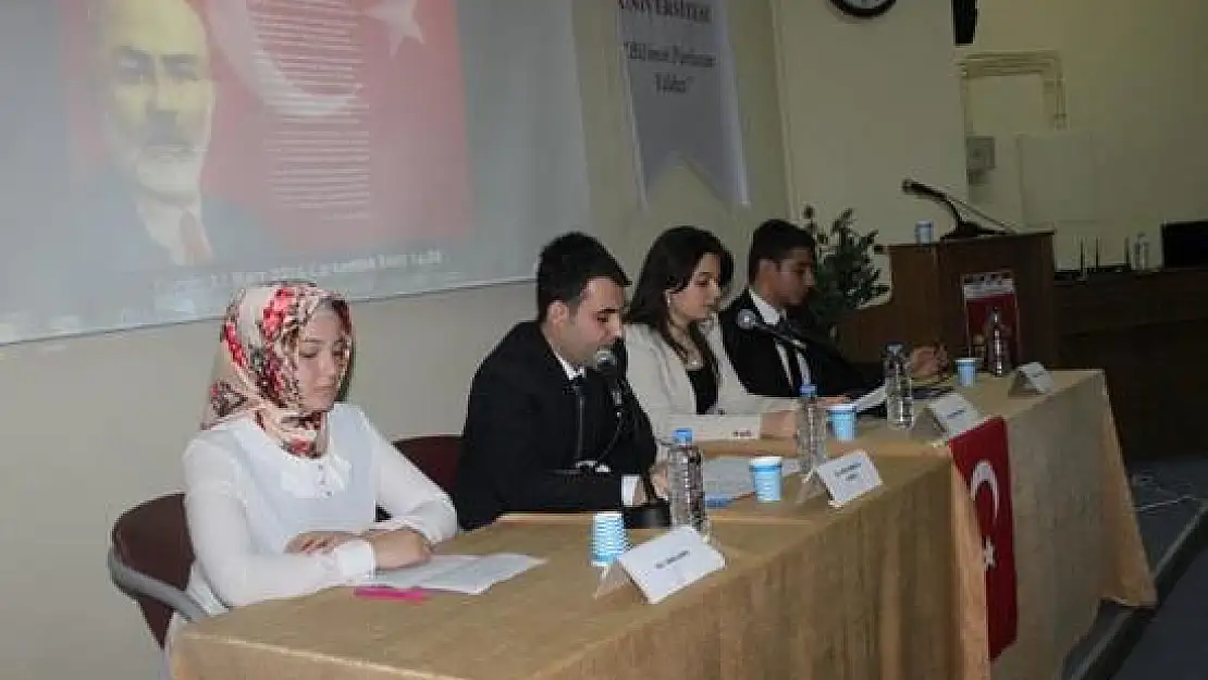 Mehmet Akif Üniversitede Anıldı