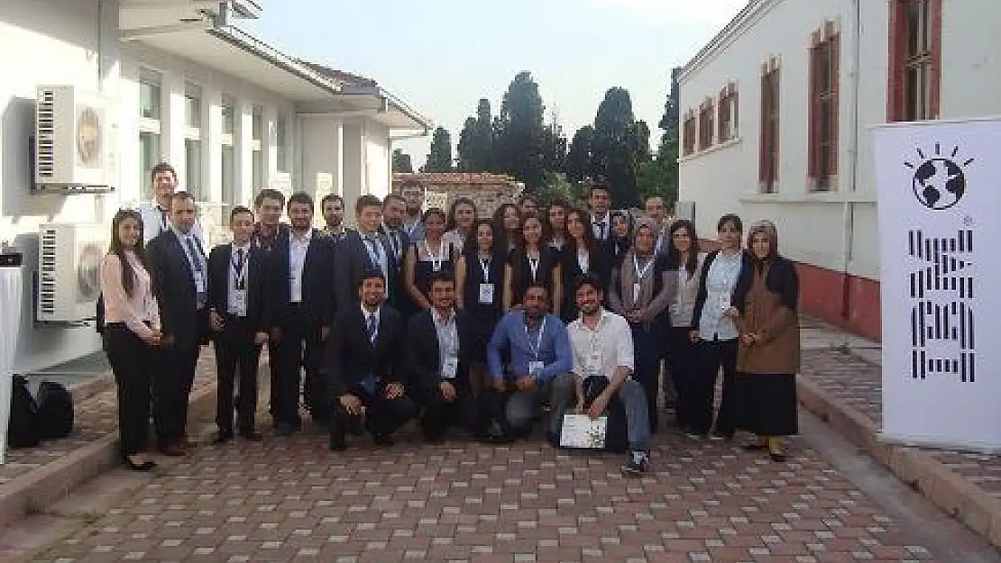 FÜ Öğrencileri Birinci Oldu