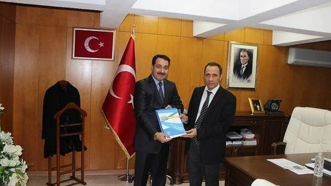 ÜNİLİG Kitapçığı Demirdağ'a Sunuldu