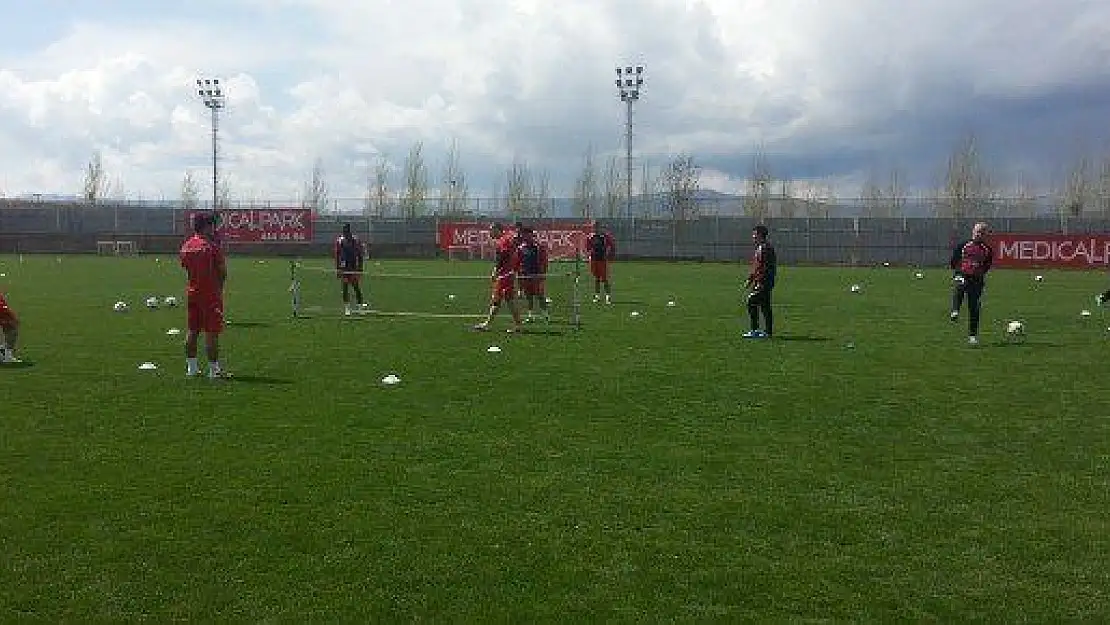 Elazığspor Gaziantep'e Hazırlanıyor