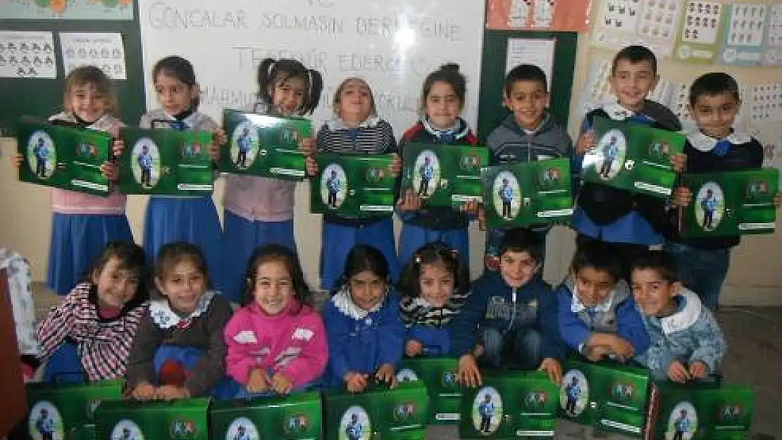 Goncalar'a Kırtasiye Yardımı