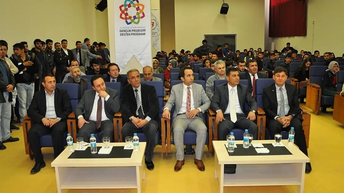 Tunceli'de 'Hayata Yeniden Bağlanıyorum' Konferansı