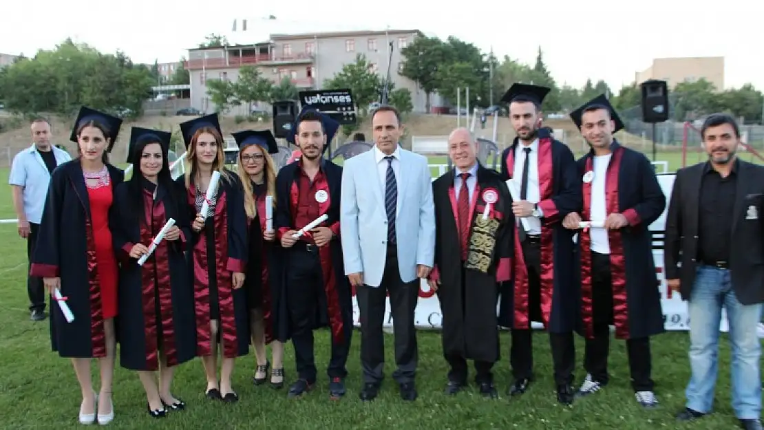 Spor Bilimleri Fakültesinde Mezuniyet Heyecanı