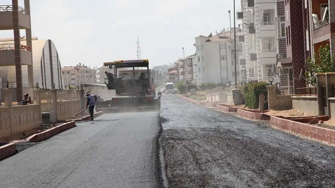 Ataşehir Mahallesinde Sokaklar Asfaltlanıyor