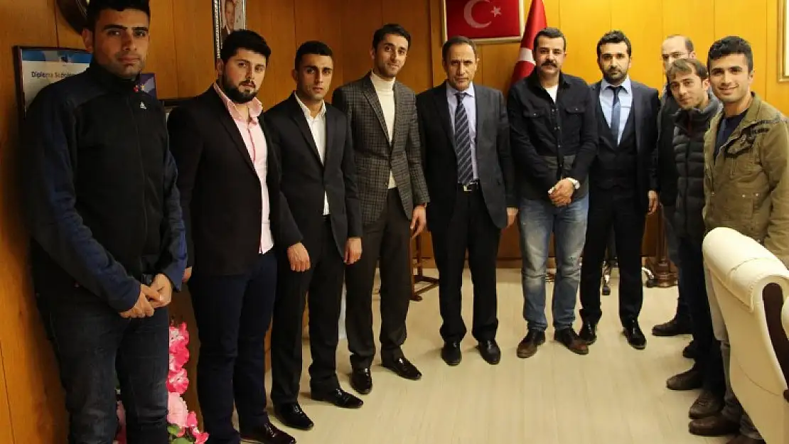 Üniversiteden Genç Elazığlılara Destek