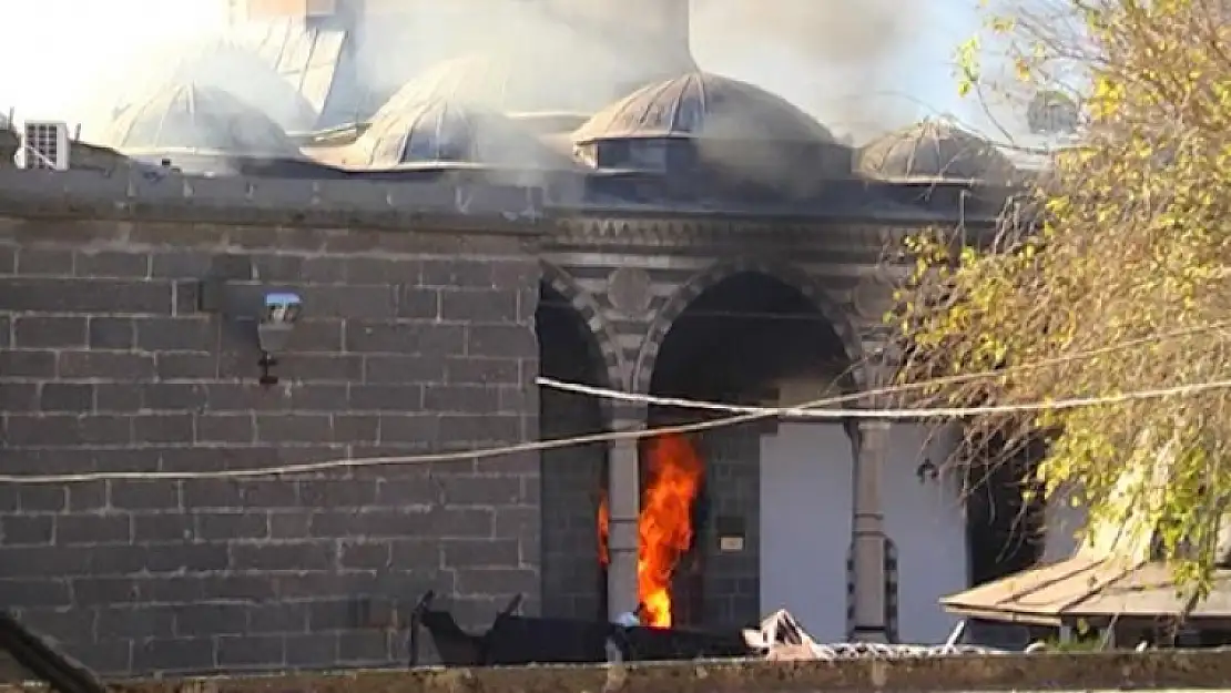 Bahşi: PKK Tarafından Camilerin Yakılmasını Kınıyoruz