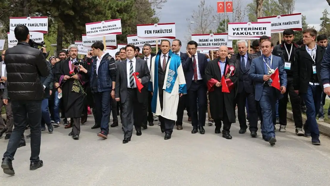 Fırat Üniversitesi 40. Yıl Yürüyüşü