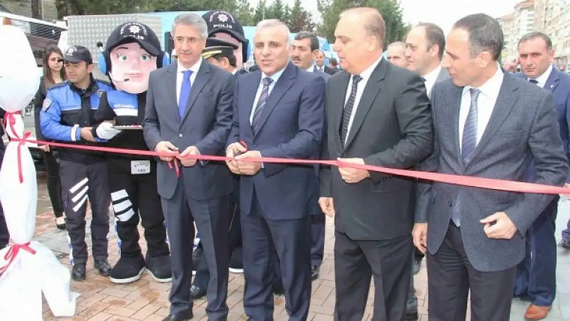 Polis Sergisinin Açılışı Gerçekleştirildi