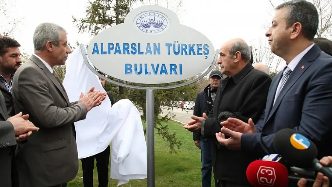 Alparslan Türkeş'in İsmi Bulvarda Yaşatılacak