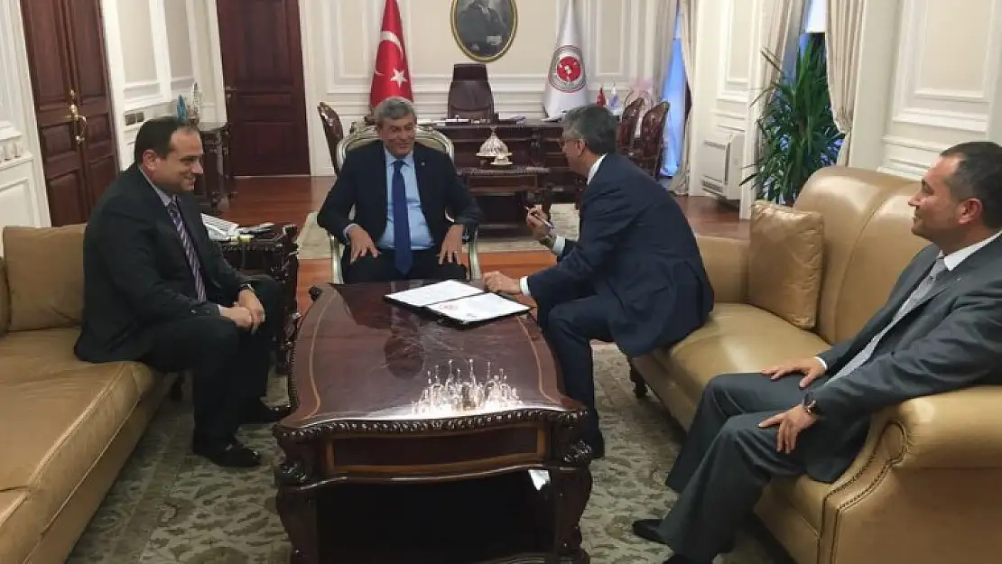 Adalet Bakanlığı ve Belediye Arasında Protokol