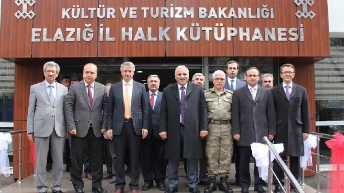 Yenilenen Halk Kütüphanesi Hizmete Girdi