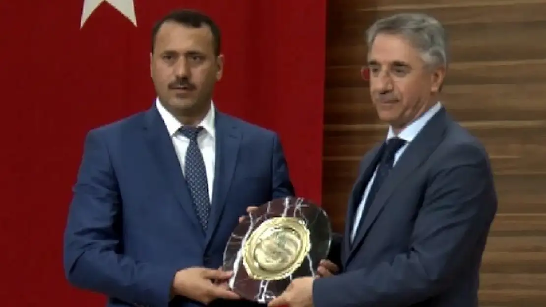 Yılın Bürokratı Karahan