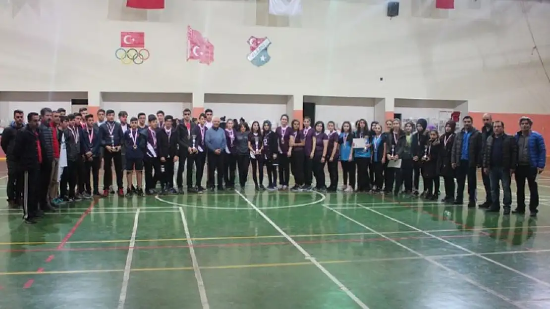 Badminton Gençler İl Birincisi Belli Oldu