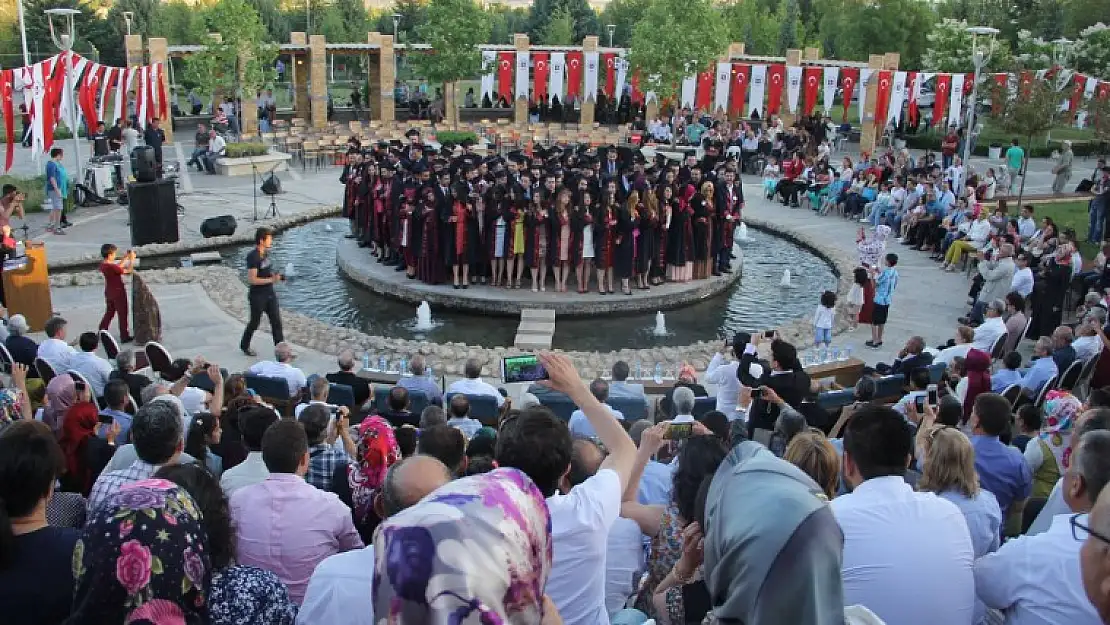 Veteriner Fakültesi Mezuniyet Töreni Yapıldı