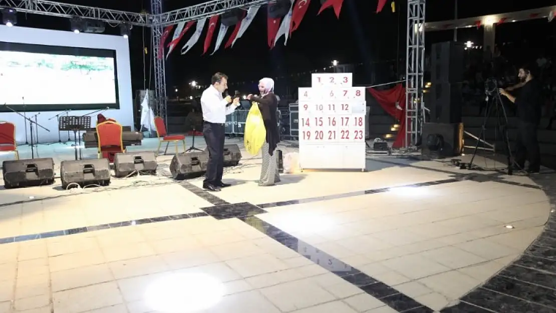 Kültür Parkta Mustafa Özcan Konseri