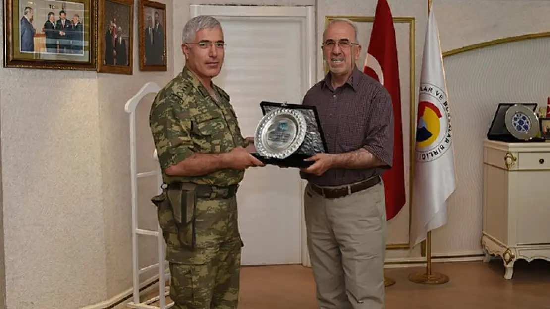 Resuloğlu Dumandağ'a Veda Ziyaretinde Bulundu