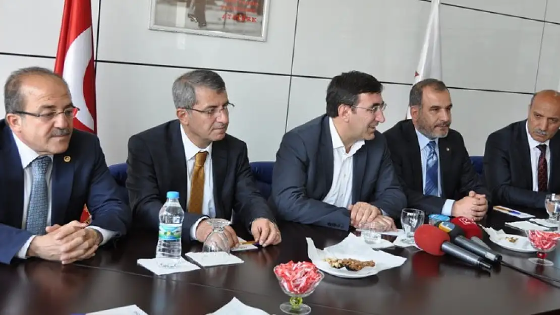 Yılmaz: Elazığ Hizmetin En İyisini Hak Ediyor