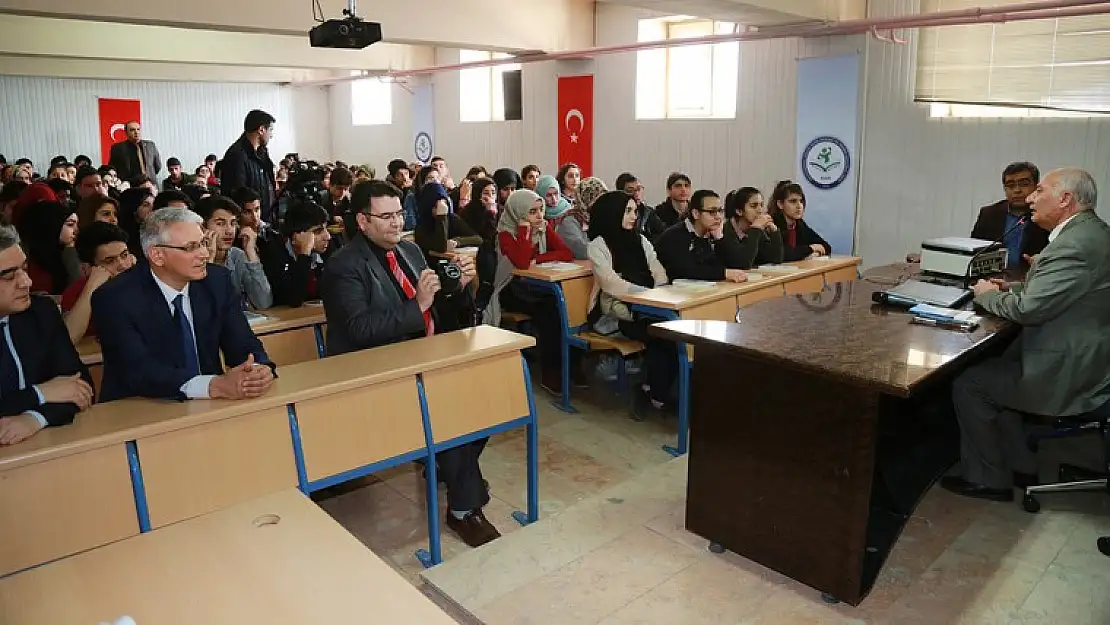 Elazığ'da Okur-Yazar Buluşmaları