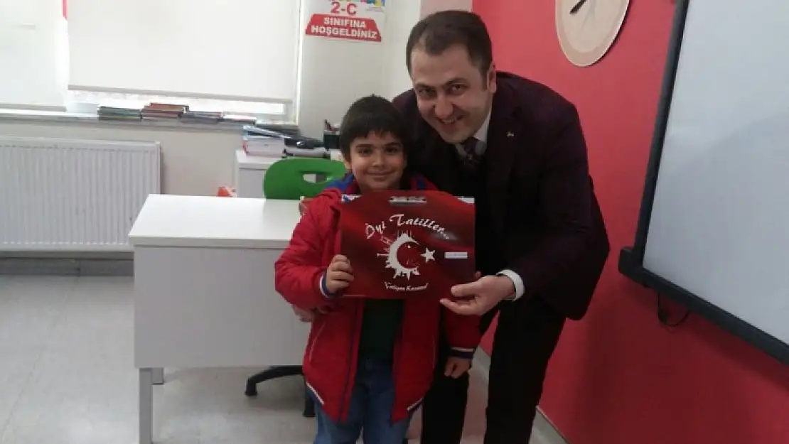 Elazığ'da Karne Sevinci
