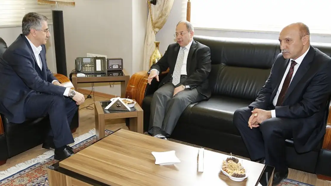 Recep Akdağdan Yanılmaza Ziyaret