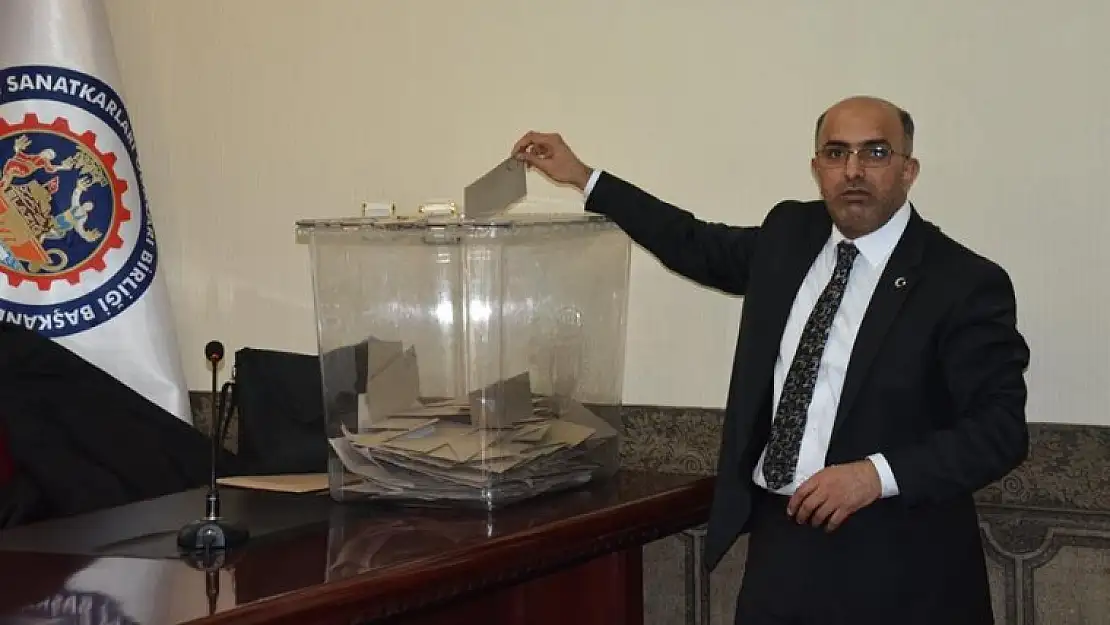 Mithat Ulaş Yeniden Başkan